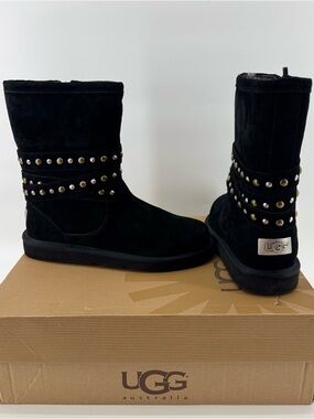 NWT rare UGG  Black Studded Biker Boots Shearling Lined Moto Boho cozy Sz9